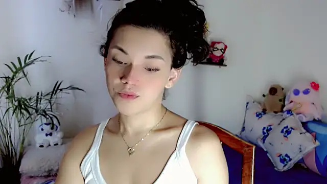 Модель: NathalialLooes