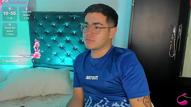 Joseph_connor_ live cam on StripChat