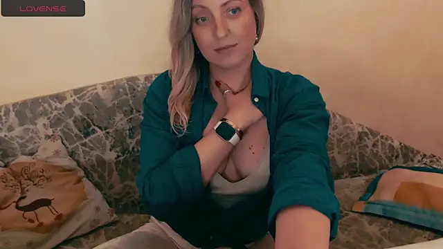 ElysonLang live cam on StripChat