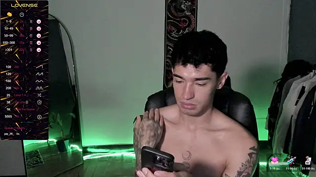 damon__333 - Damon__333's free webcam - UK Sex Cams