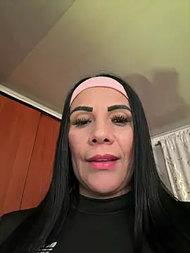 saaalome_1 live cam on StripChat