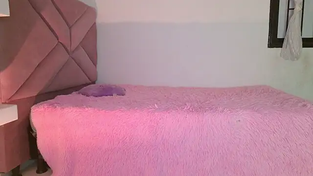 eva_sin18 (F young) - double penetration
