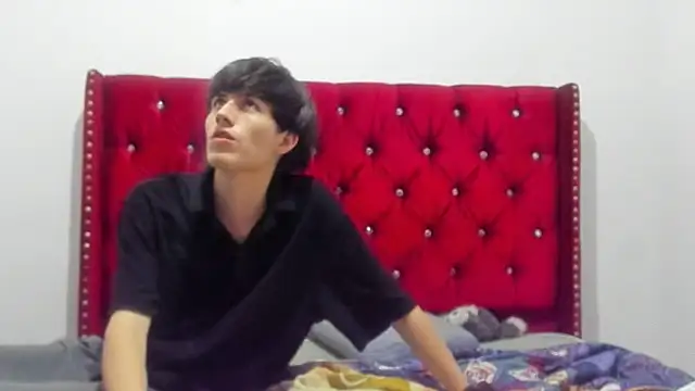 Tiffany_18_ webcam