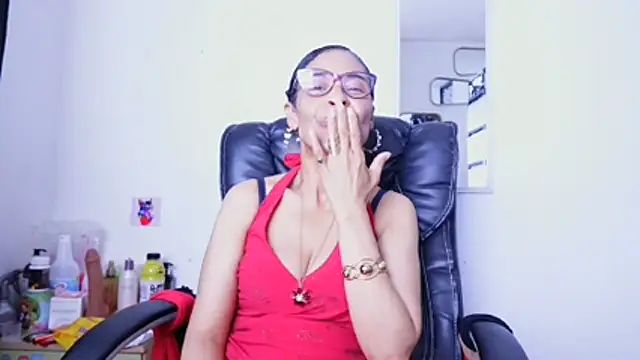 Aries_Mature live cam on StripChat