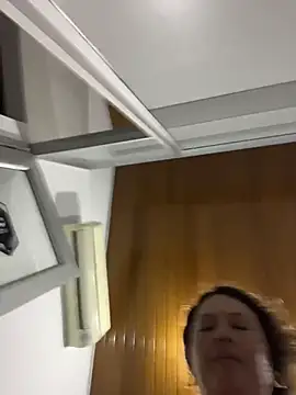 Arinafox_ webcam