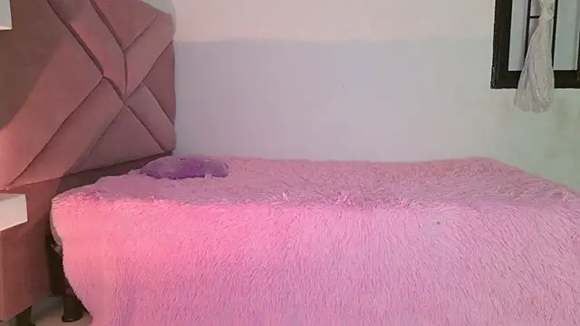 eva_sin18 live cam on StripChat