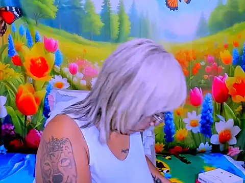 indianroxy webcam
