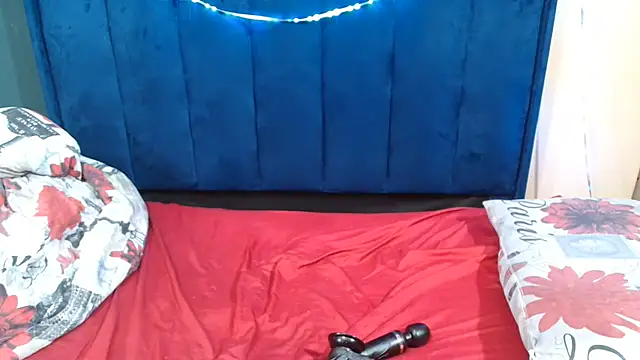 HotCreamyTea webcam