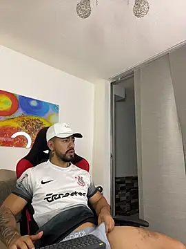 Ezzio_Scolaro webcam