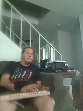 yourMasterisBored webcam