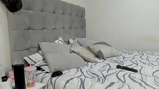 Doja_Peach webcam