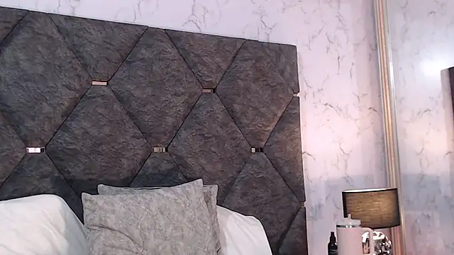 AmyMartinelli webcam