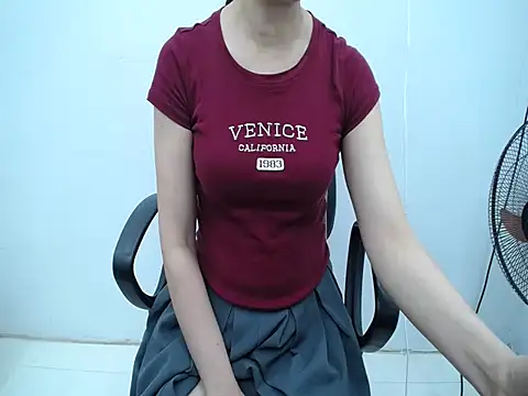 _Lady- webcam