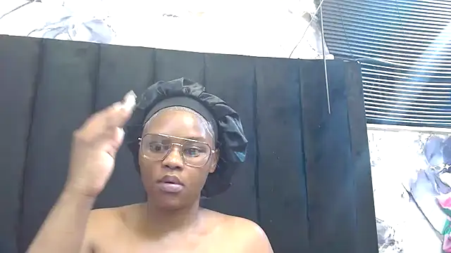SexyBaddieXXX webcam