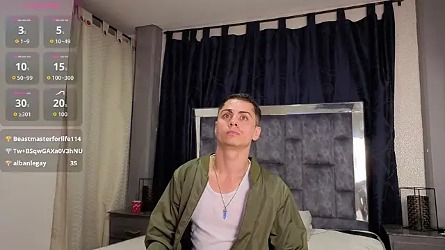LeoMonnroe webcam