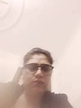 yourchahat27 webcam