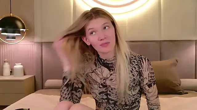Vivien_Hans live cam on StripChat