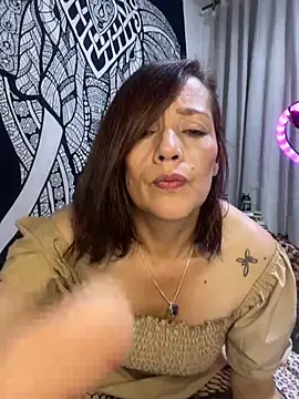 Boonny_Boo- live cam on StripChat