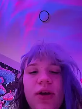 Cutiepiespanks live cam on StripChat