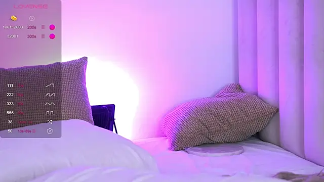 AishaSins webcam
