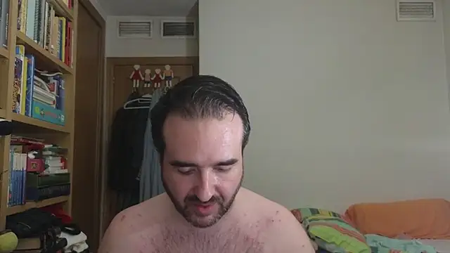 curiosillo83 live cam on StripChat