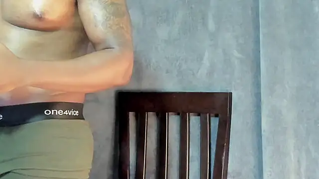 benjamincol live cam on StripChat