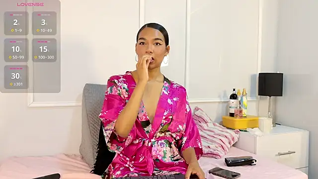 Zoe_ameliie live cam on StripChat