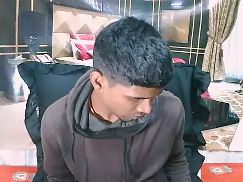 IndianThuggin live cam on StripChat