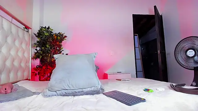 liam_dustin (M twink) - play with my dick