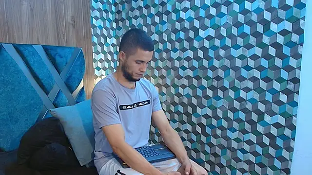 Joaho_Fernandez live cam on StripChat