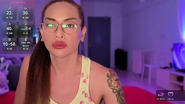 TsOlgaMarie live cam on StripChat