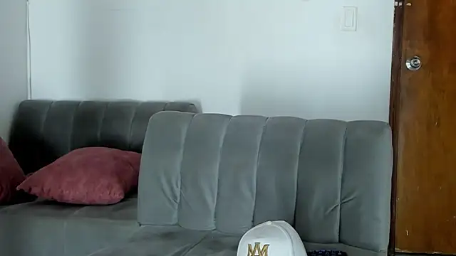 percy_scorpion live cam on StripChat