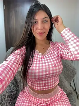miajones21 (F young) - 🤔💧MAKE  ME WET! 💧🪄🤷‍♀️