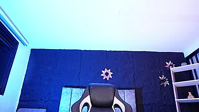 LiamDeep webcam