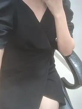 sushmita0 live cam on StripChat