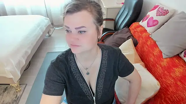 MildMature webcam