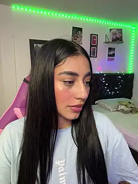 JulietaCheerr live cam on StripChat
