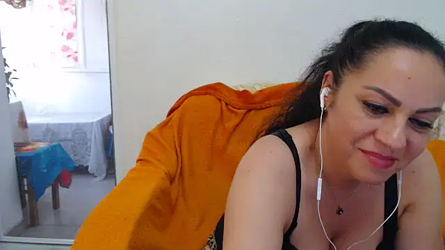 MissElla webcam