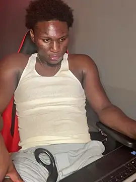 Festivitiesking1 live cam on StripChat