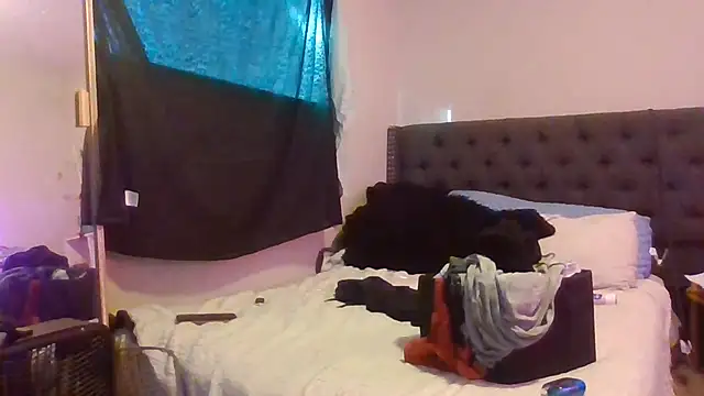 1n0nlythroat webcam