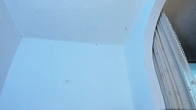 marie_pourtoii webcam