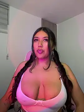SharaRous webcam