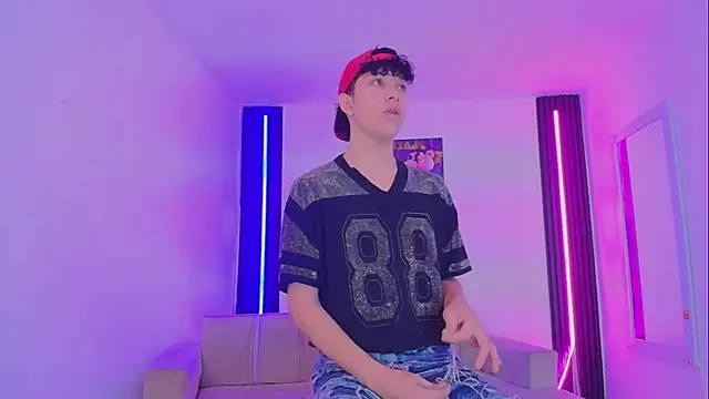 Marcus_and_Tony webcam