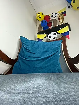 LilaRvsh webcam
