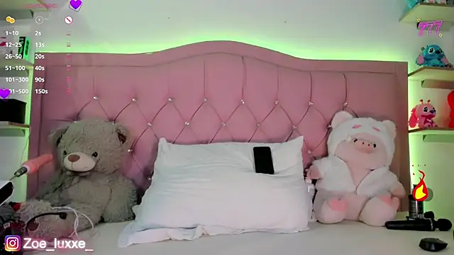 Zoe_Luxxe_ webcam
