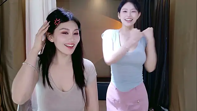 Banana-Milk69 webcam