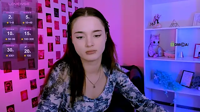 liana_kisses webcam