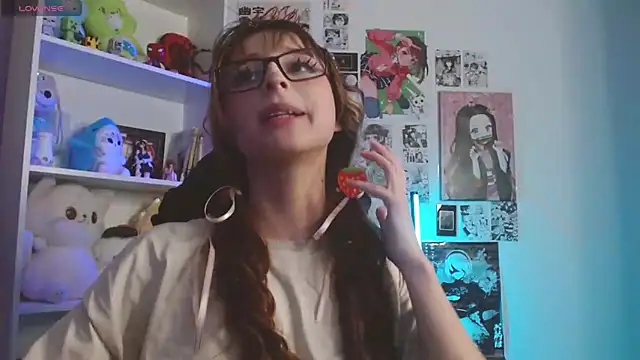 CelesteAyase webcam