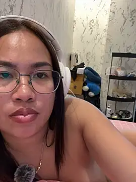 Ponthip webcam