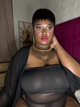 QUEEN_NOBUHLE_FEMDOM_777 webcam